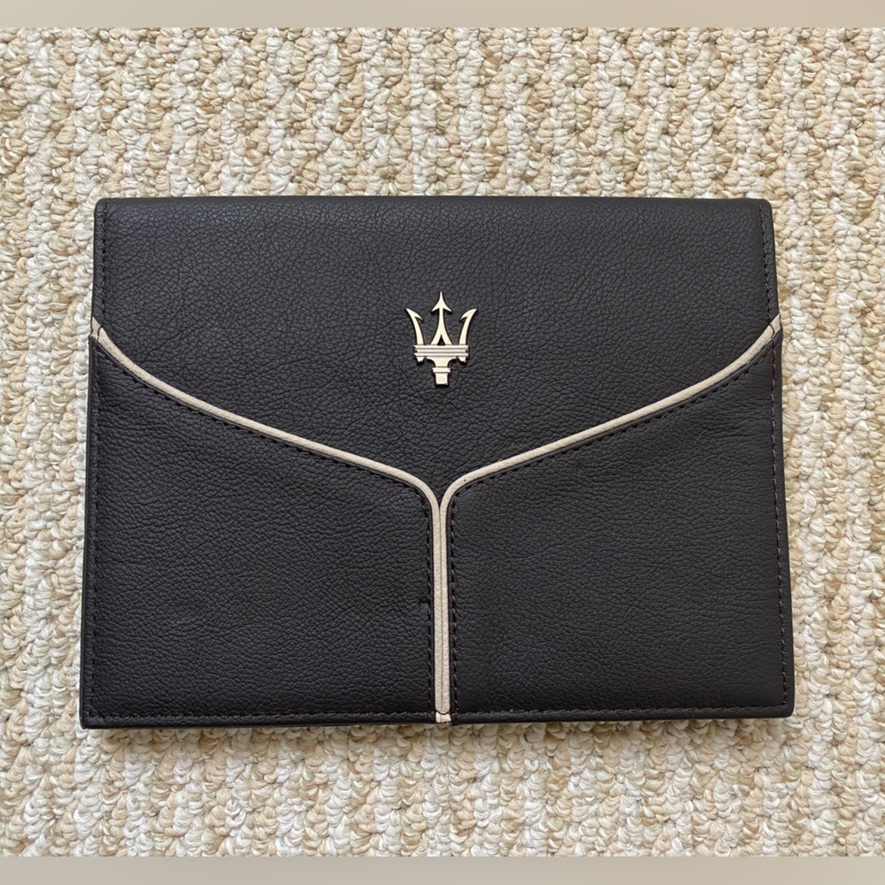 MASERATI | Owner’s Manual Leather Case Clutch